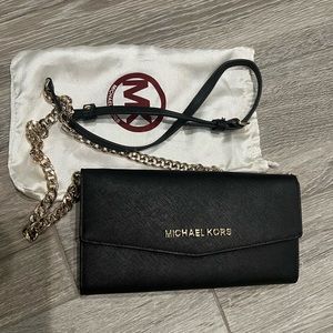 Michael Kors Crossbody Clutch